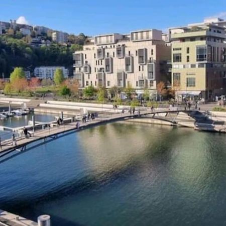 Appartement Dans Peniche Atypique Et Idyllique A Confluence 里昂 外观 照片